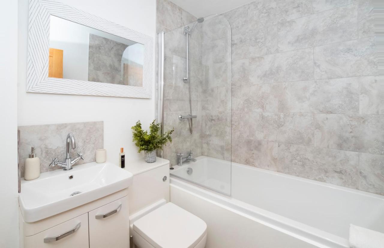 Livingstone Street Apartments With Free Parking York Esterno foto